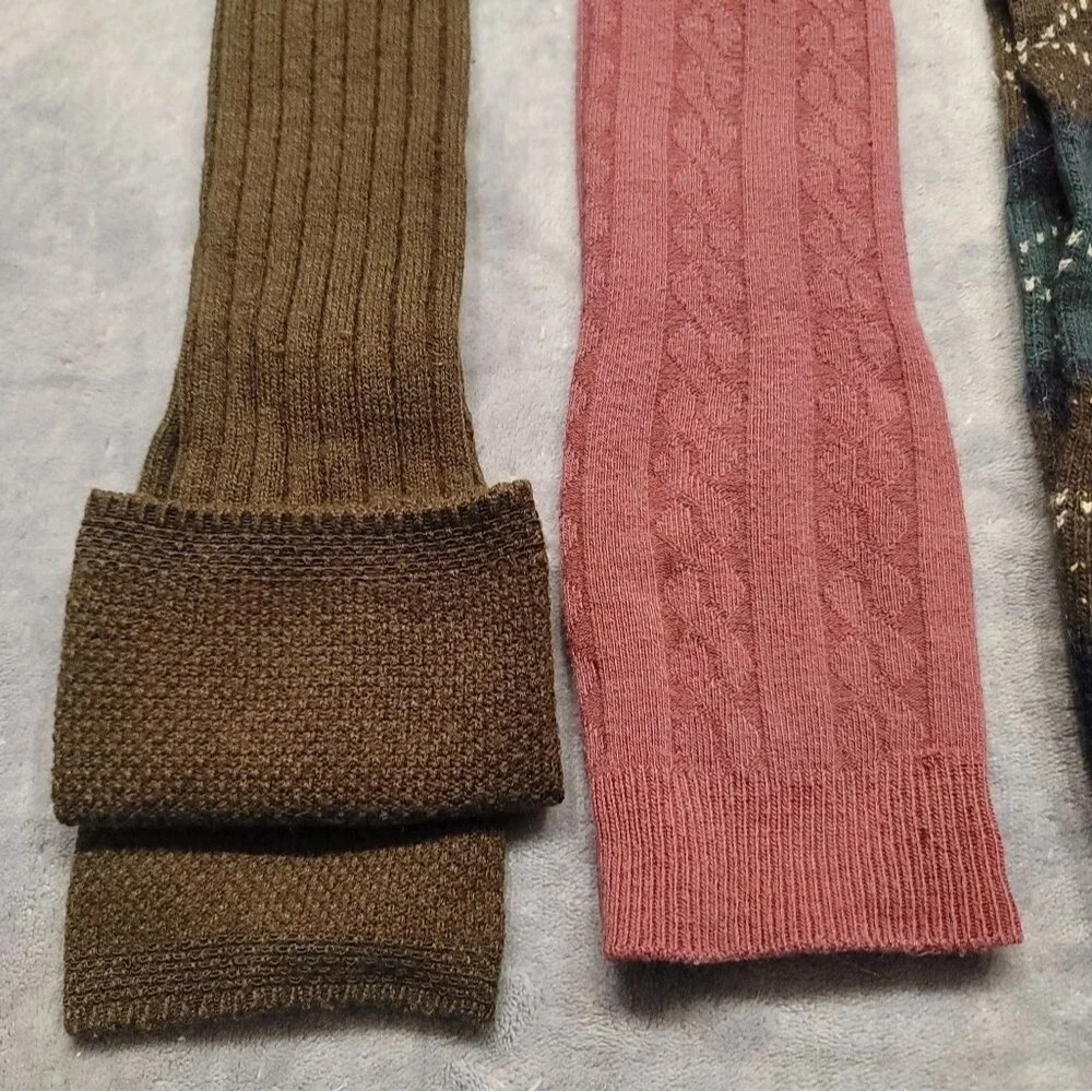 0467. EUC ~ 5 ~ Pair of Knee Socks ~ Fibromyalgia keeps me from wearing them 😪